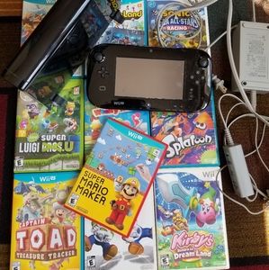 Nintendo Wii U 32 GB, Along with 10 Games in total